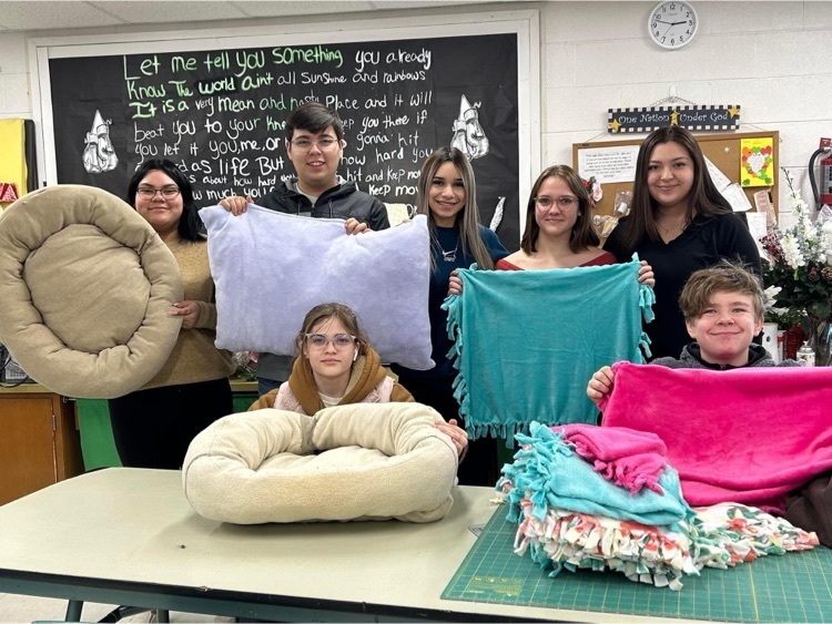 students making blankets 